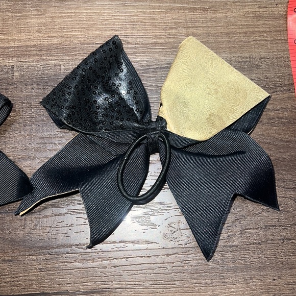 Brand new! Flyer Cheerleading Bows - Picture 6 of 6